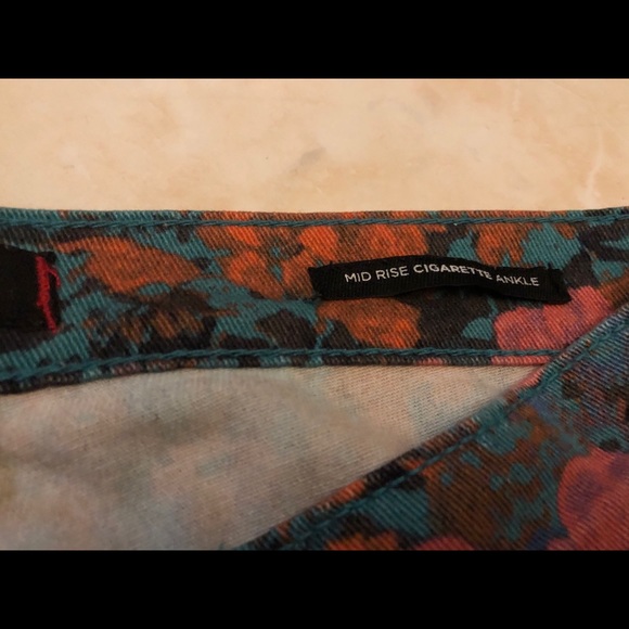 BDG flowered jeans sz 28 3 for 10. Last day - Picture 4 of 8